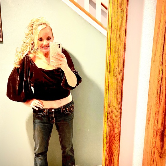 Meet your Posher, Amber - Picture 3 of 4